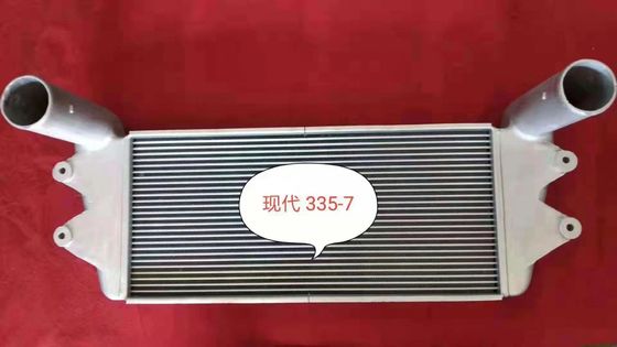 ヒュンダイR335-7の掘削機のための62mmのトラックのインタークーラー アセンブリ