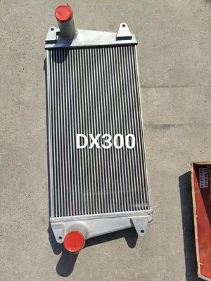 DX300 K1026029Aのトラックのインタークーラーの耐食性のライト級選手