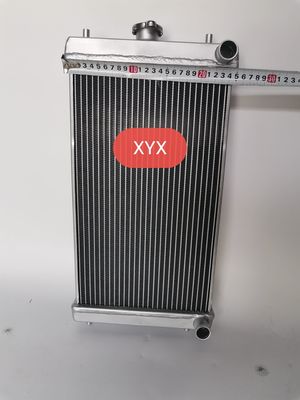 小松PC20の掘削機のラジエーターの水漕