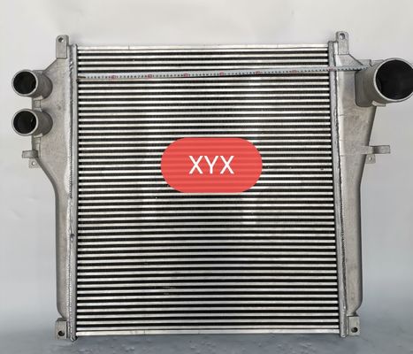 ラジエーター62mmの中心のためのアルミニウムHino 700/E13Cのトラックのインタークーラー